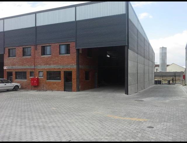 377M² WAREHOUSE TO LET IN MAITLAND